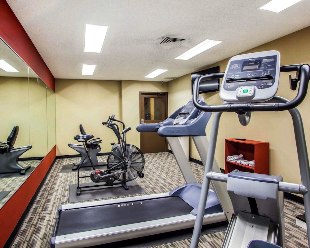 Quality Inn & Suites Peoria 25/50