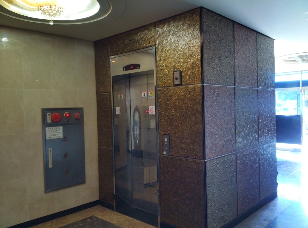 Sungsanpo Sky Hotel 23/34
