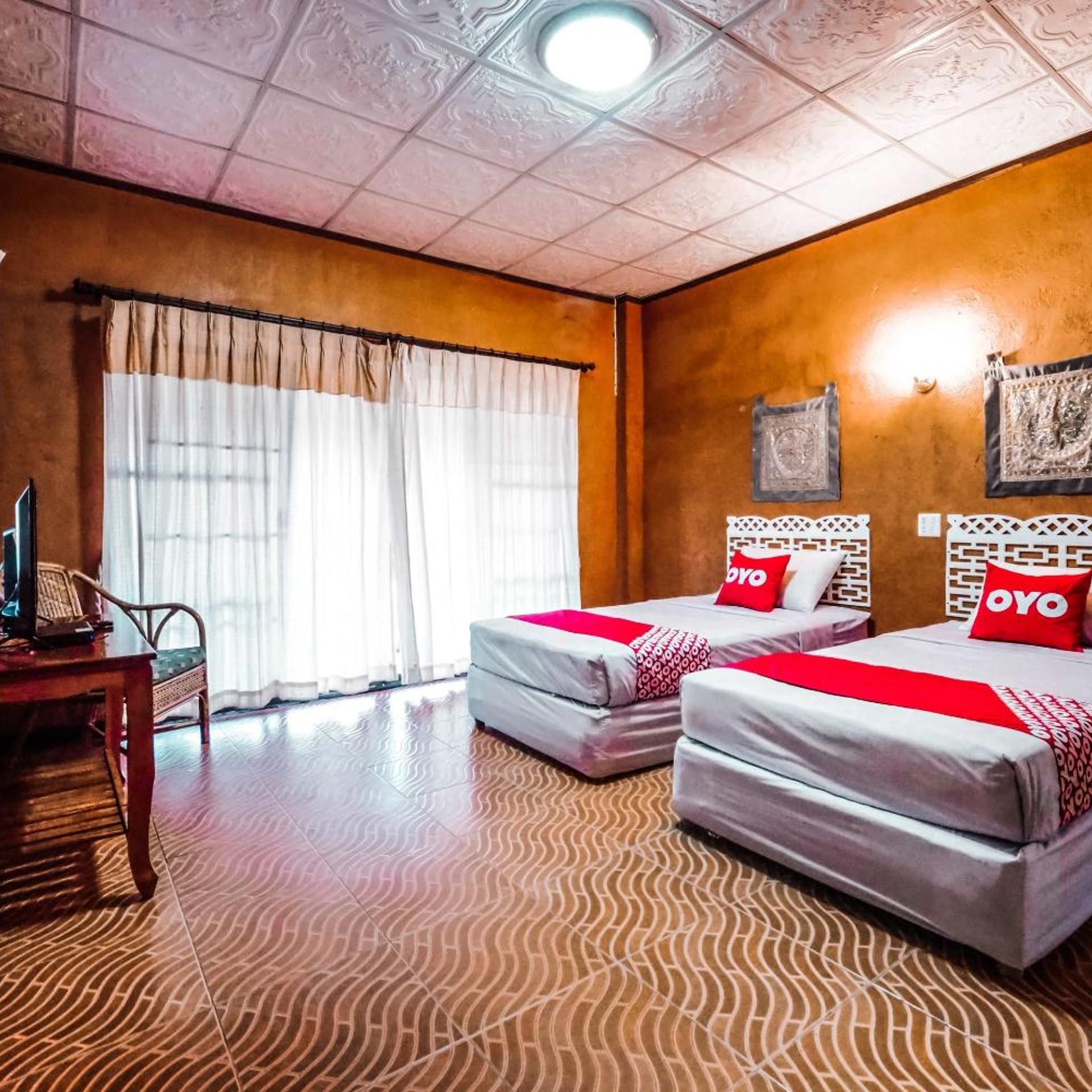 OYO 490 Chiangsan Golden Land Resort2 8/26