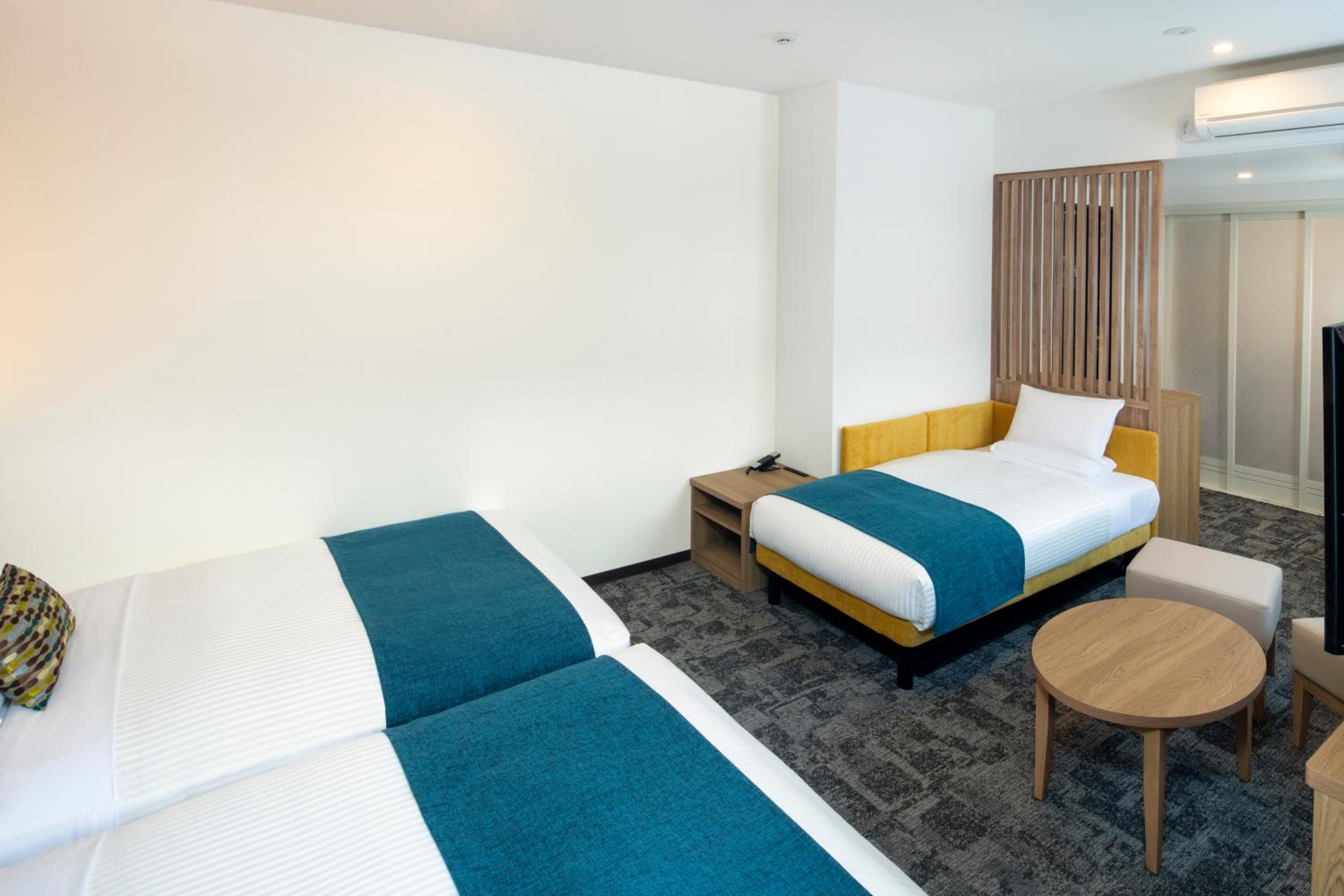 Semi Room, Deluxe, Triple, 2 Semi Double Beds, Sofa