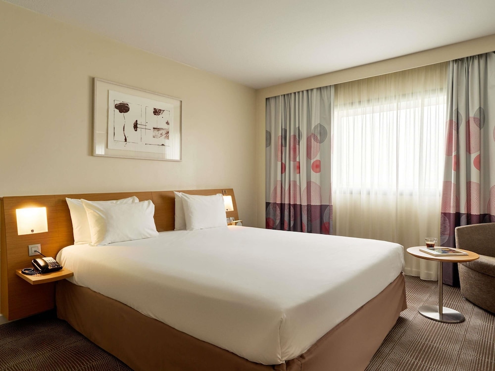 Novotel Paris La Defense Esplanade 15/72