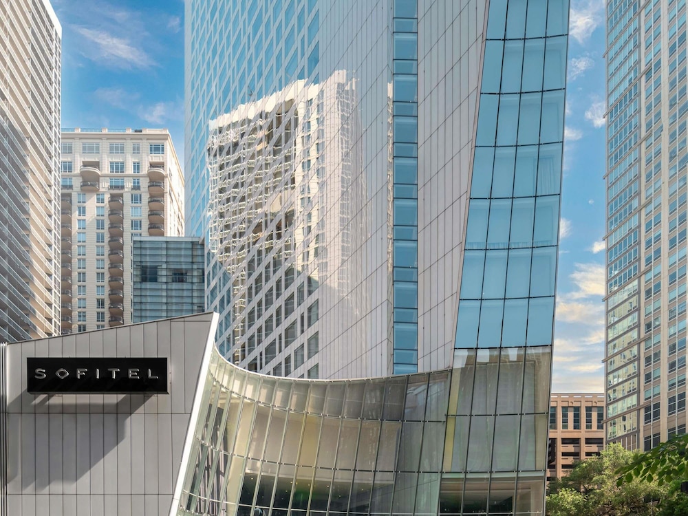 Sofitel Chicago Magnificent Mile 3/50