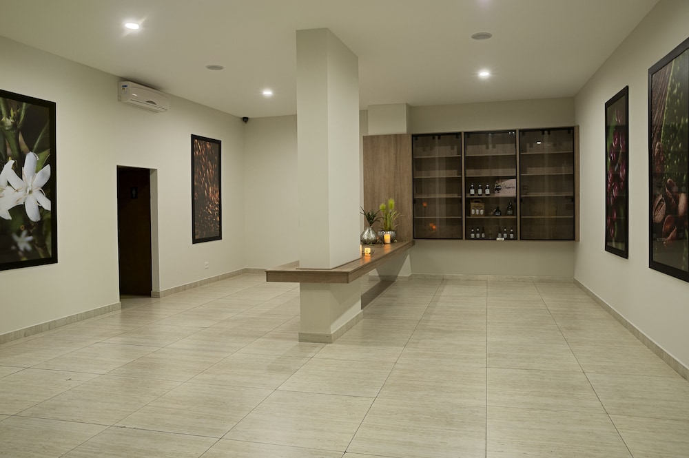 Tryp By Wyndham Varginha Cafe Royal 29/41