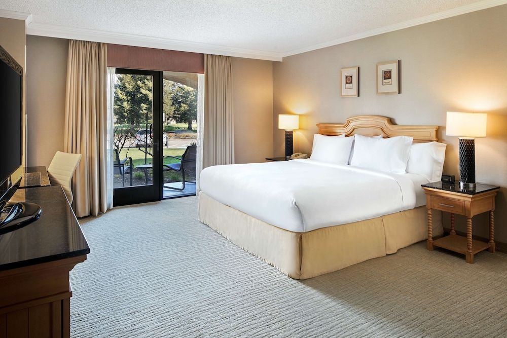 Doubletree By Hilton Sonoma Wine Country 4/63