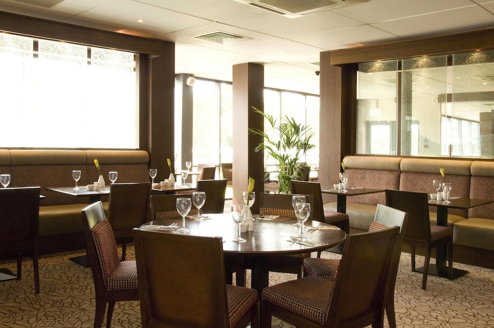 Premier Inn Castleford (Xscape M62 J32) 42/52