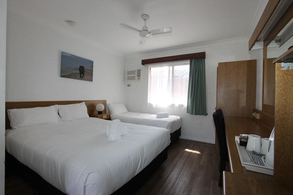 Toreador Motel 13/50