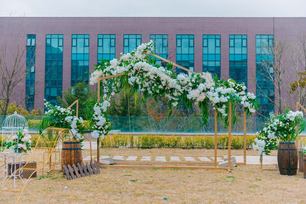 Novotel Qingdao New Hope 66/72