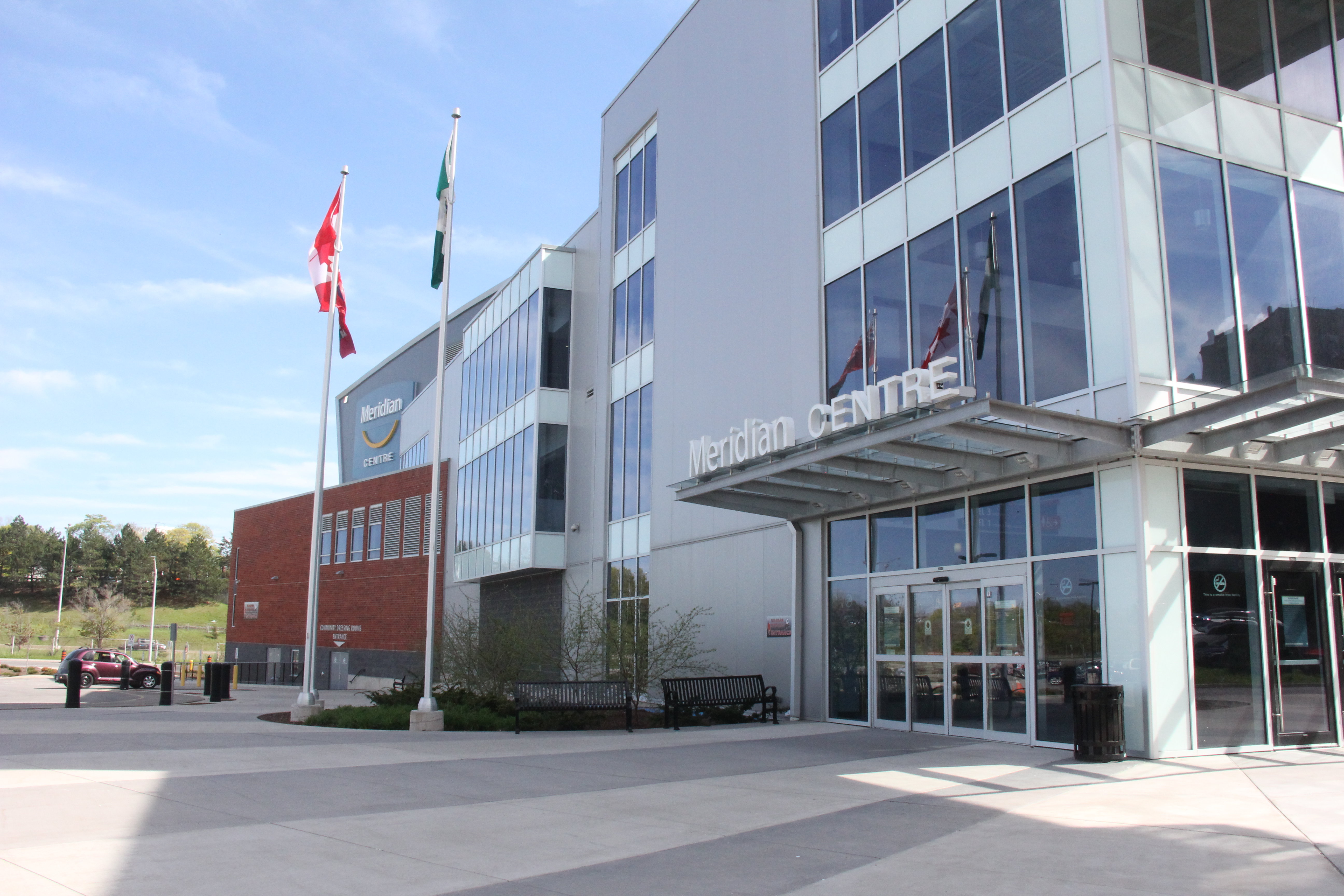 Holiday Inn Hotel Suites St Catharines Conference Ctr 76/81