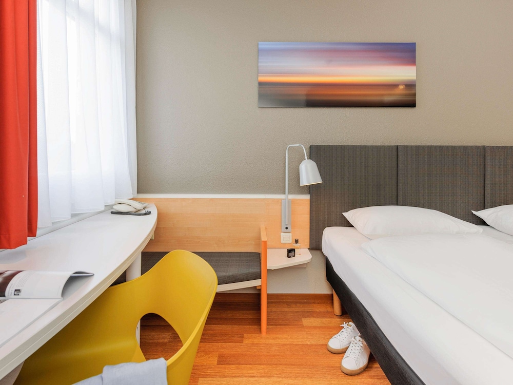 IBIS FRANKFURT MESSE WEST 27/61