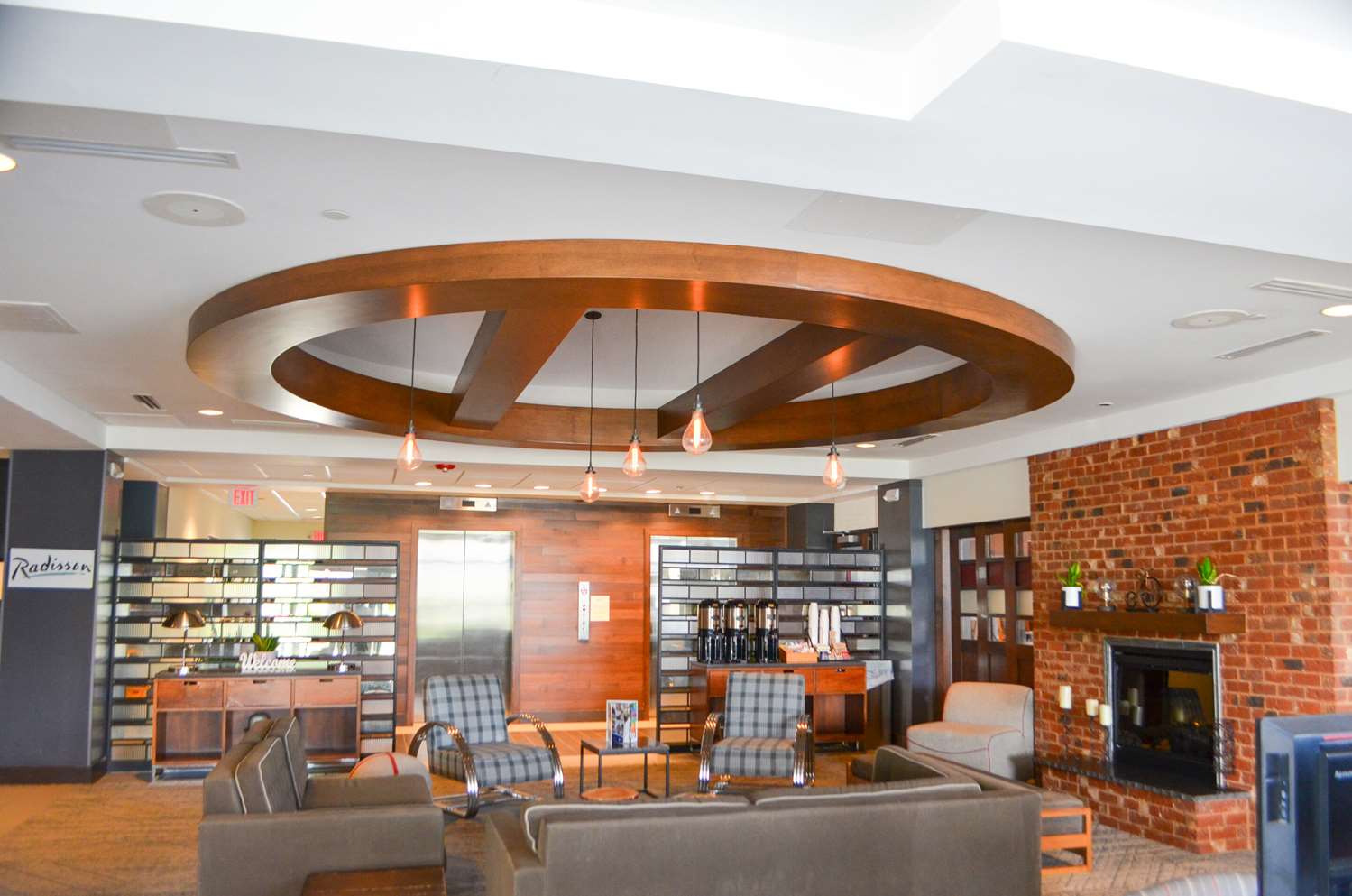 Radisson Hotel Detroit Metro Airport 20/22