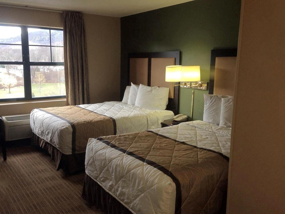 Studio 6 Extended Stay Findlay Tiffin Avenue OH 10/50