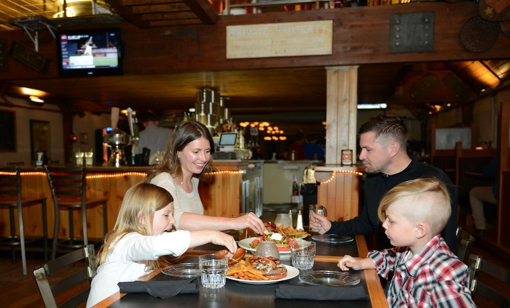 Winter Park Mountain Lodge 33/37