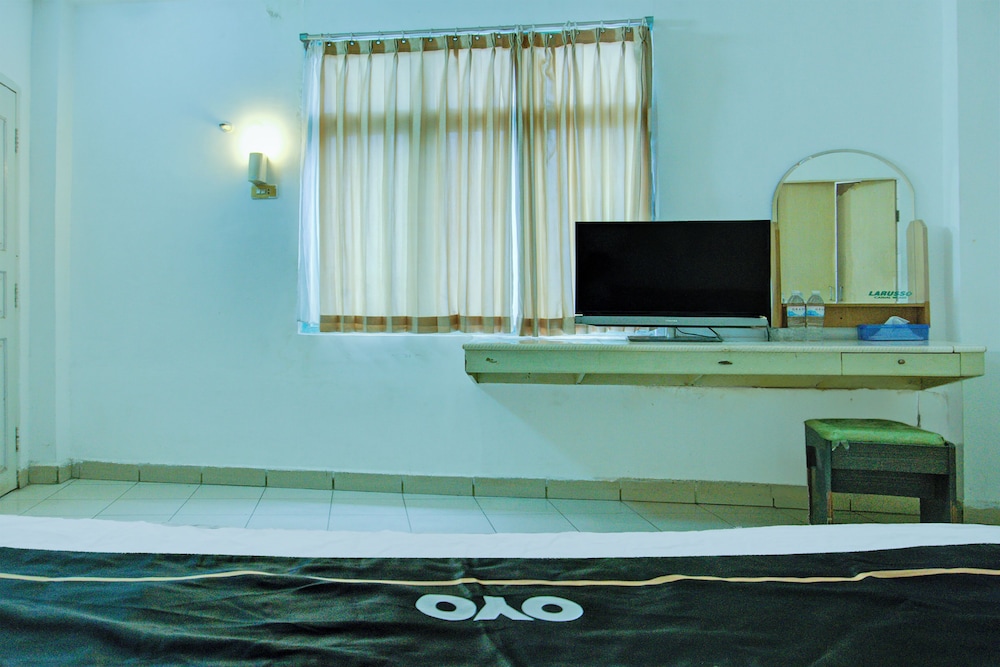 Townhouse Oak Palembang Near Jembatan Ampera Formerly Azzura Hotel 25/32