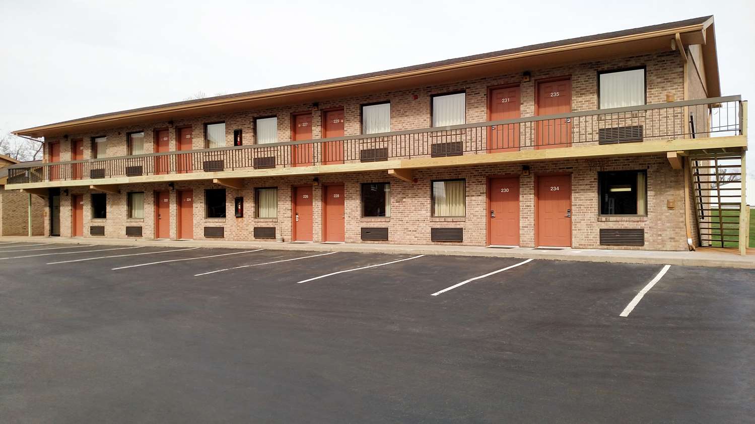 Americas Best Value Inn Suites St Marys 34/35