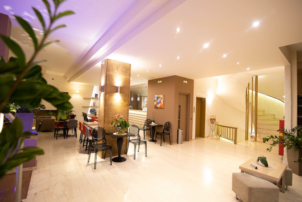 Nidimos Hotel 33/50