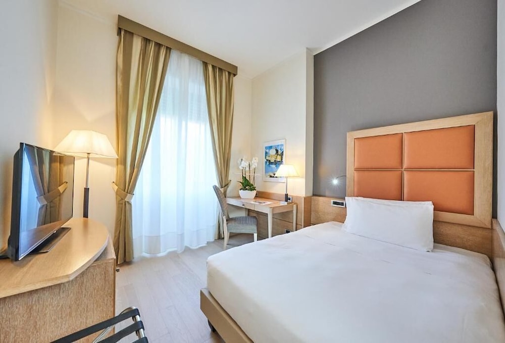 Hotel Astoria 5/39