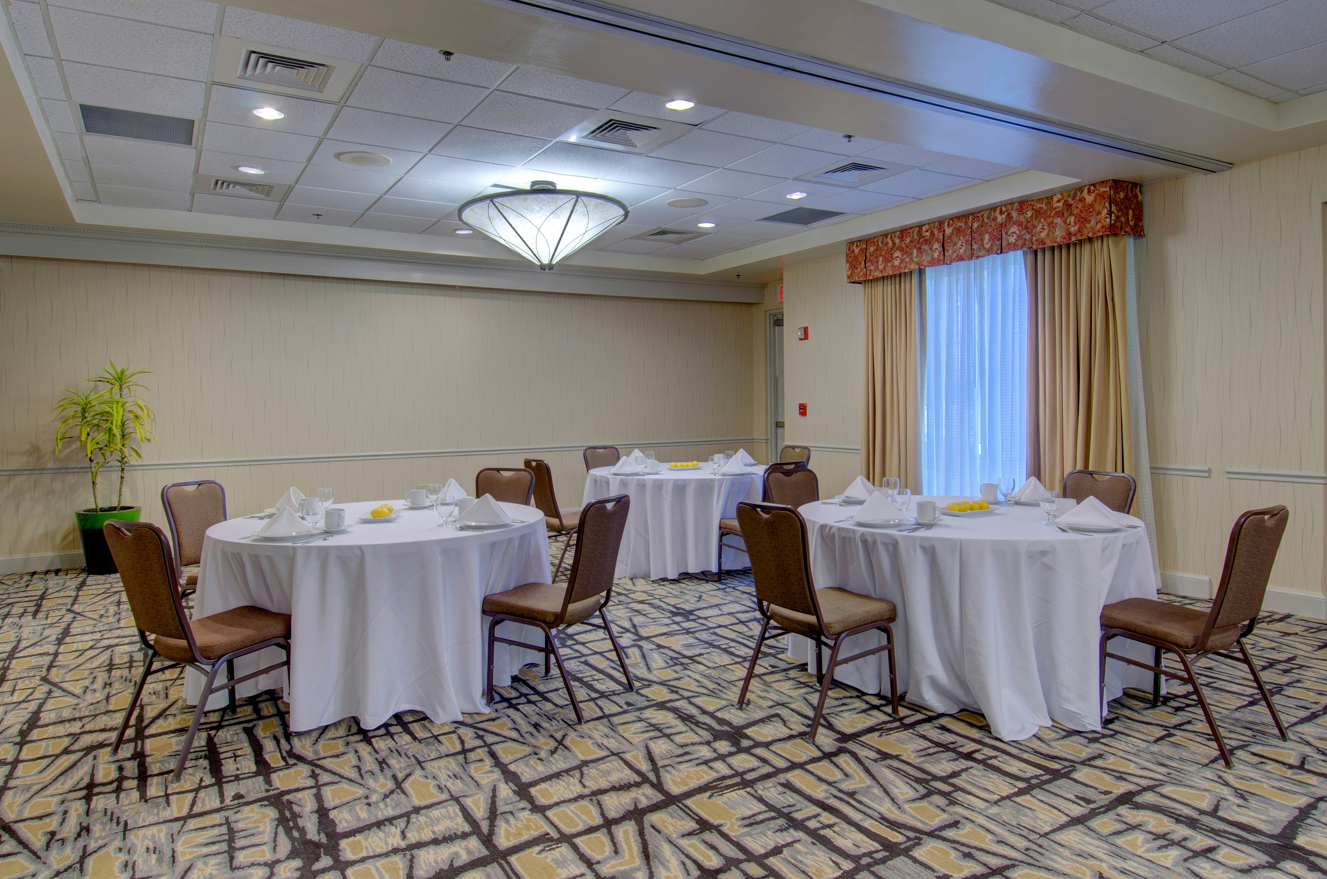 Hilton Garden Inn Norwalk 63/71