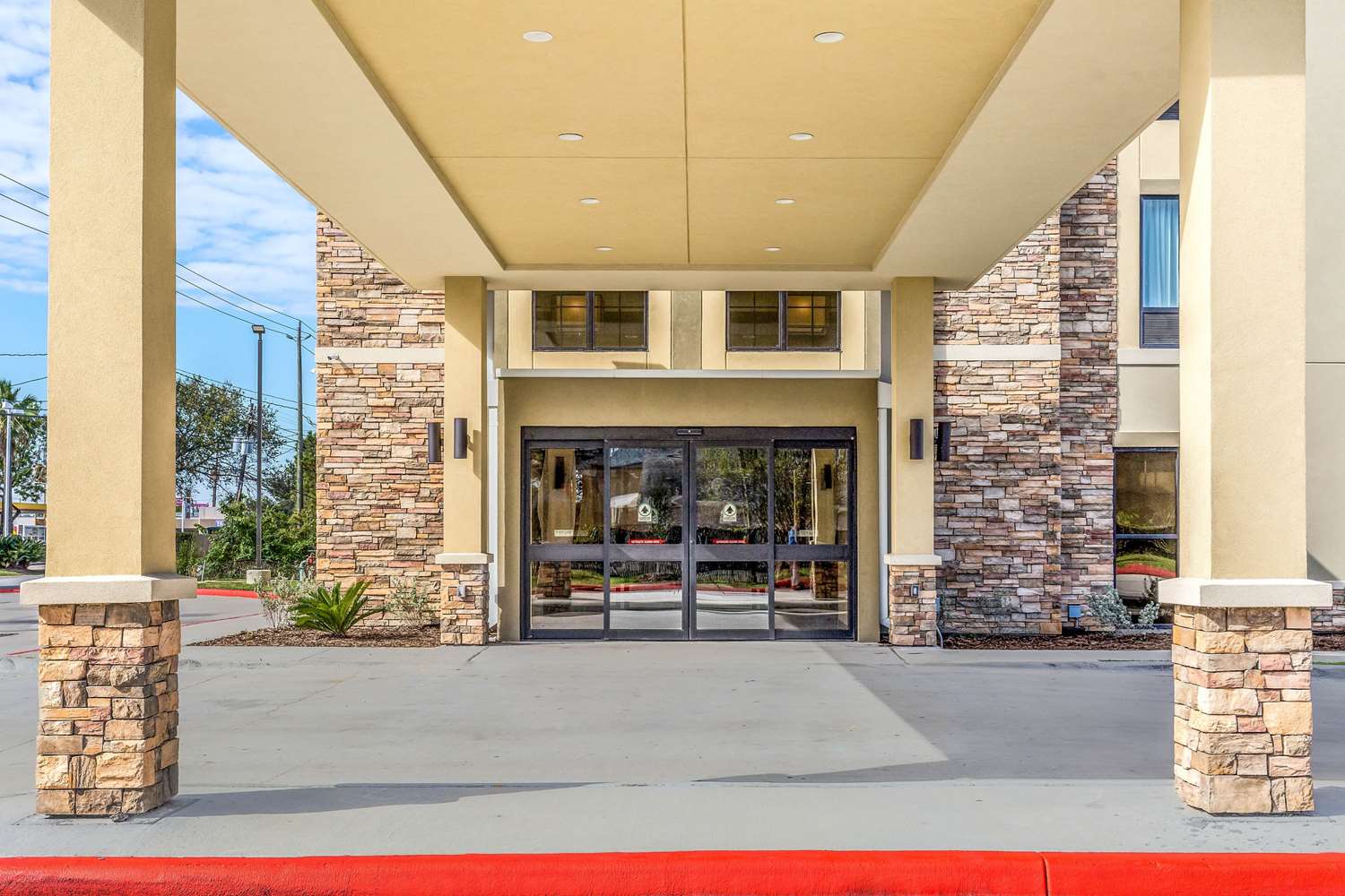 Comfort Suites Channelview - Houston East 2/41