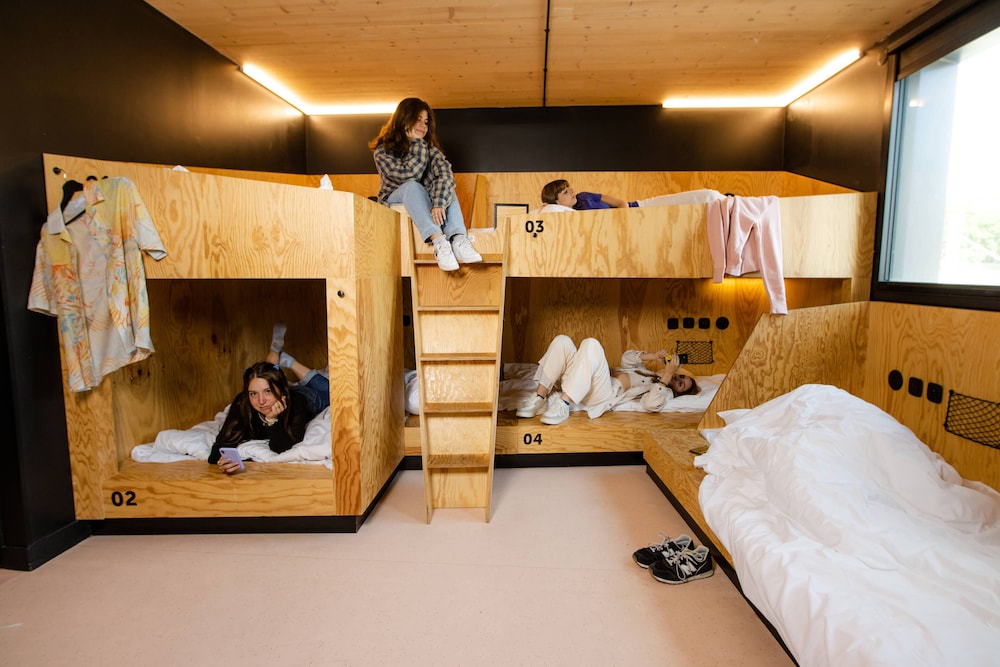 Private, Twin Beds, 2 Bunk Beds, Single Bed