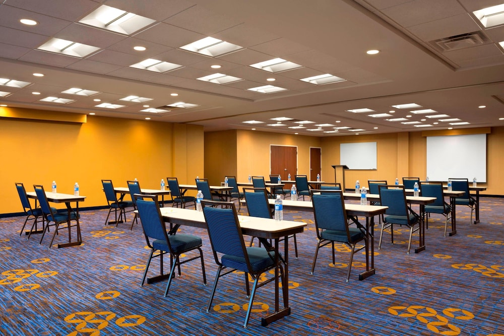 Courtyard By Marriott Little Rock North 36/39