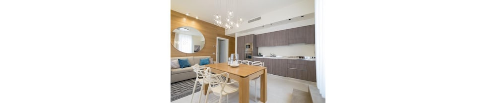 Metropol Ceccarini Suite 15/62