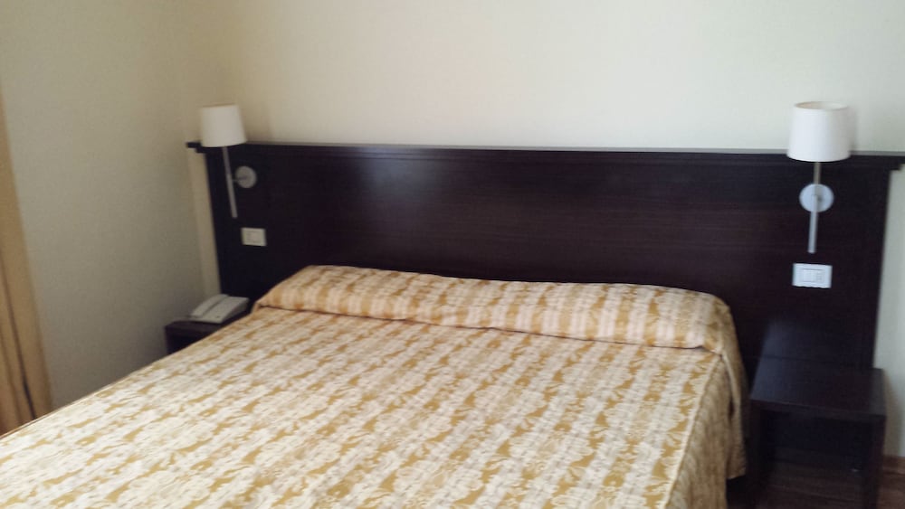 Hotel Due Colonne 13/71