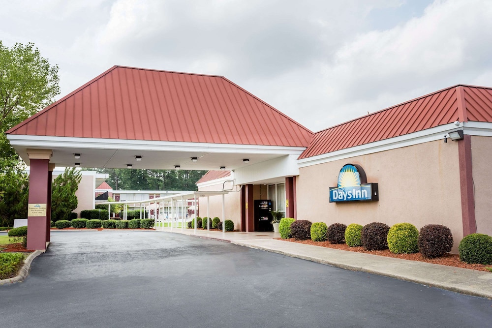 Days Inn by Wyndham Goldsboro 42/53