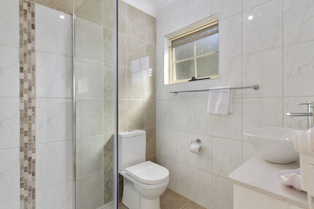 Swansea Cottages & Motel Suites 49/50
