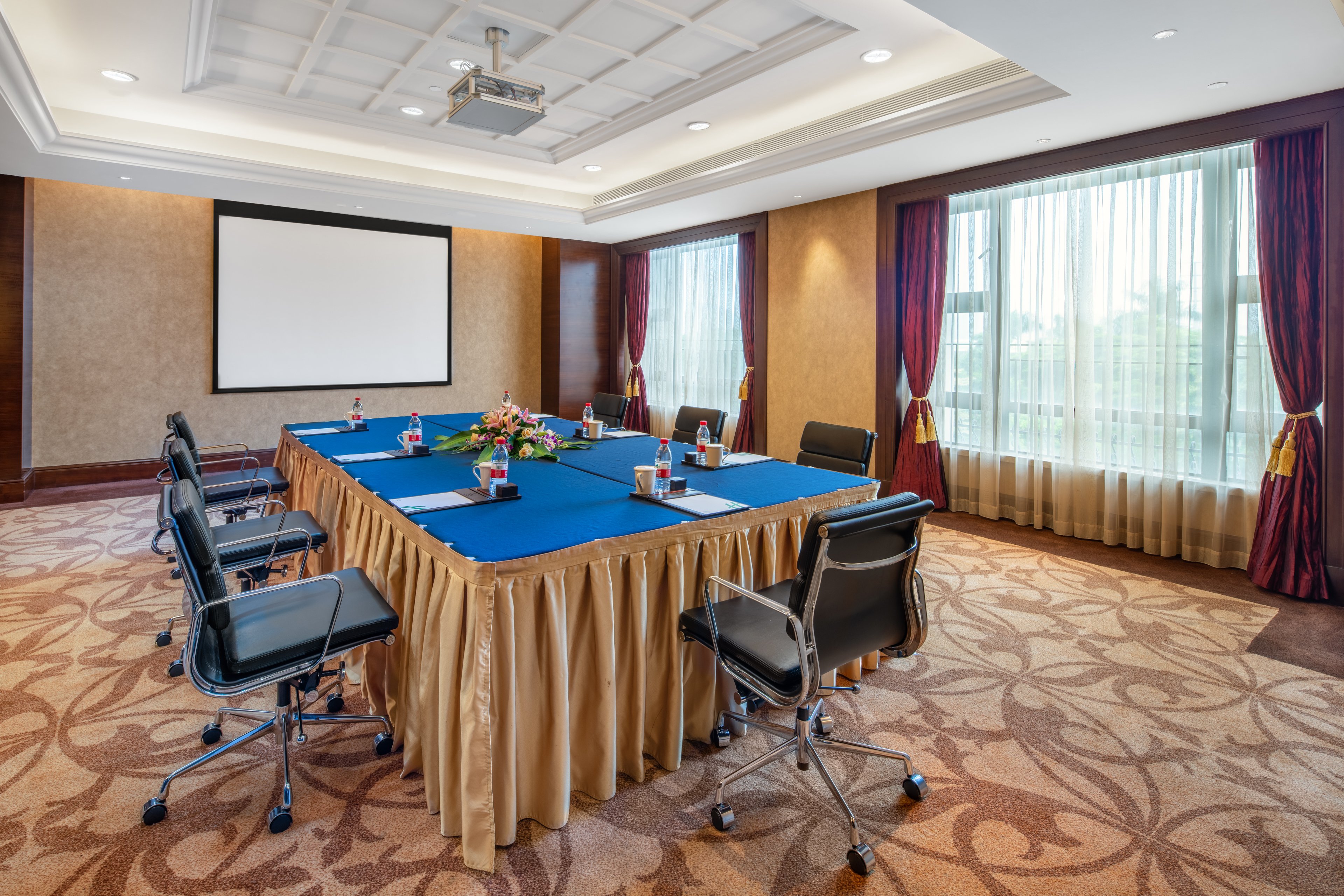 Holiday Inn Guangzhou Airport Zone 59/70