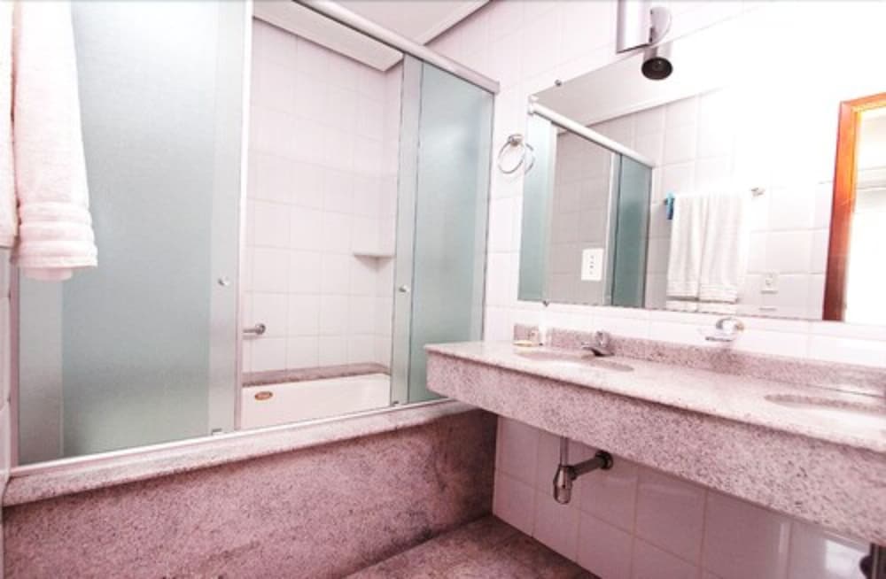 Hotel Carlton Plaza Sao Jose dos Campos 49/50