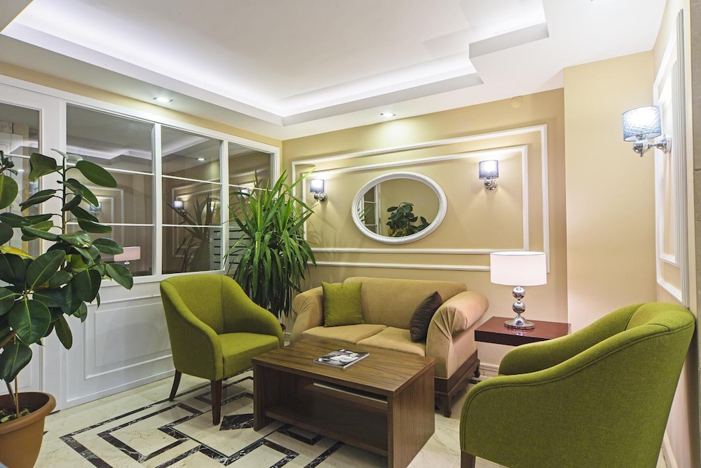 Pera Arya Hotel 43/71