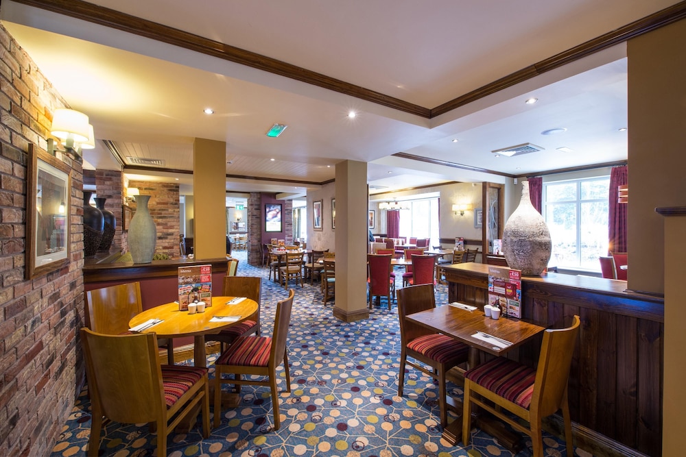 Premier Inn Stourbridge Town Centre 24/26