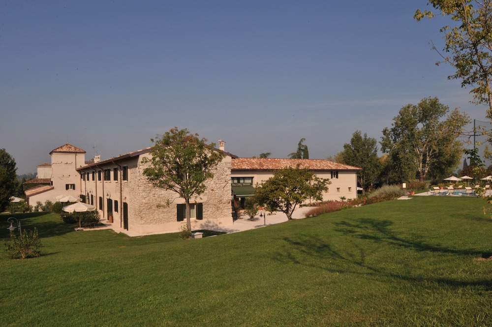 Relais Corte Paradiso 65/76