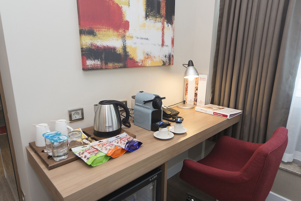 Ramada Encore by Wyndham Istanbul Kartal 45/47