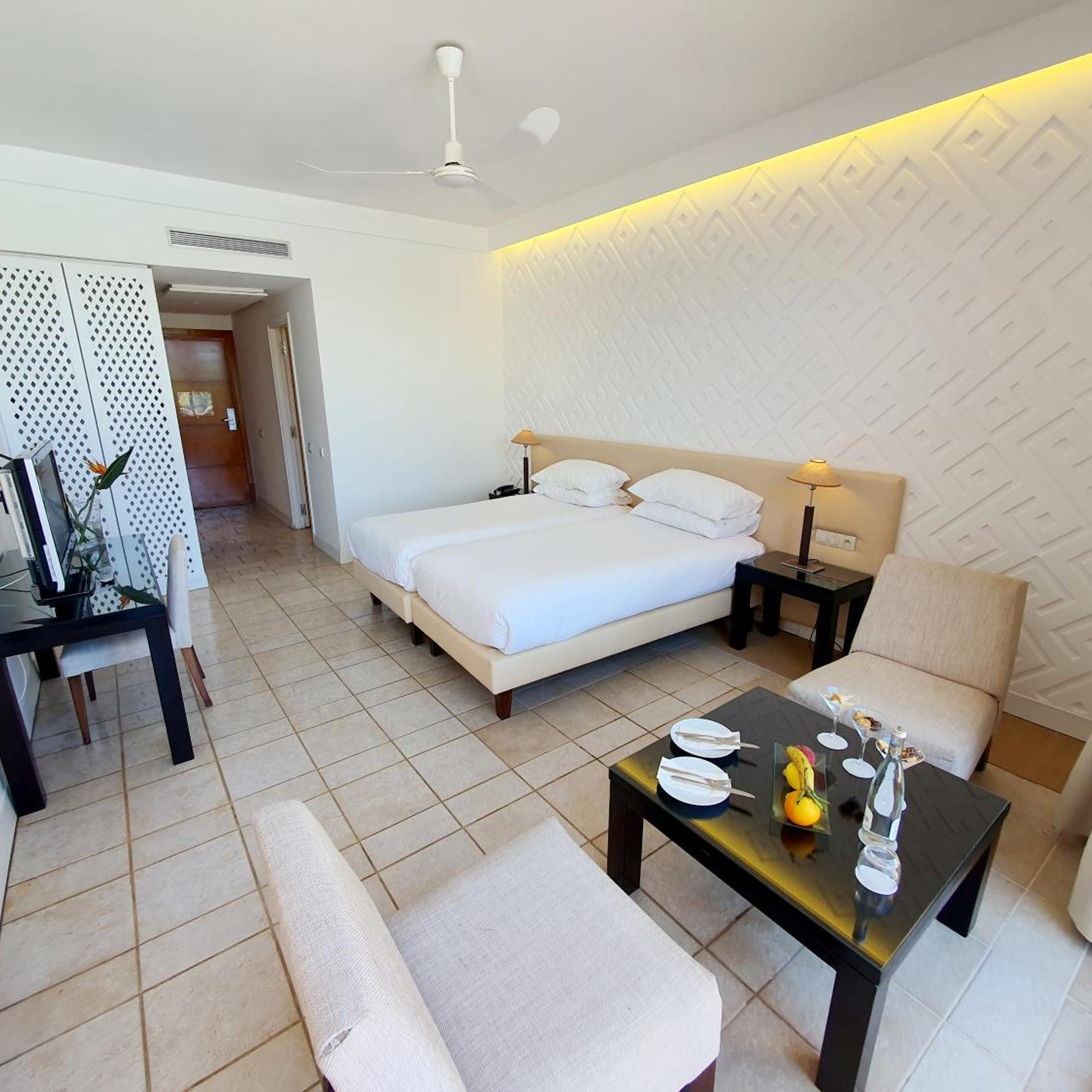 Superior, Double Bed, Garden View