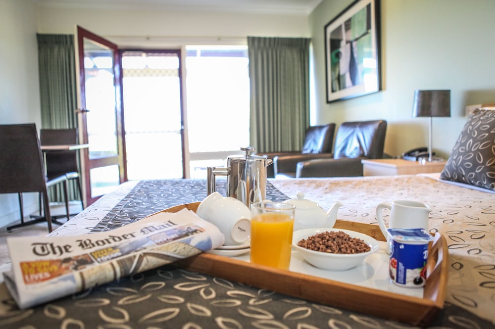 Golden Heritage Motor Inn 28/65