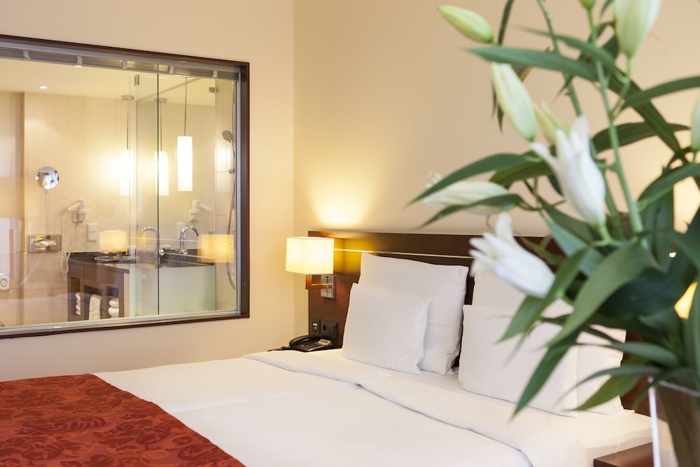 Hotel Vier Jahreszeiten Starnberg 20/52