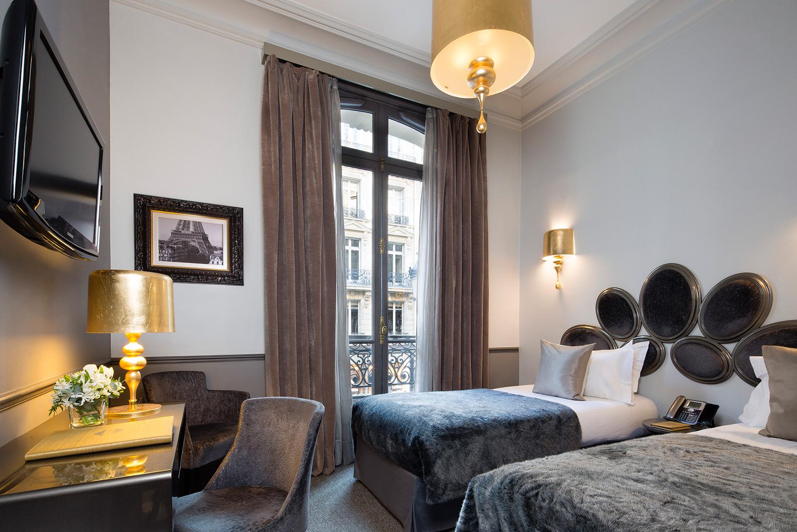 CLASSIC, DOUBLE OR TWIN BED