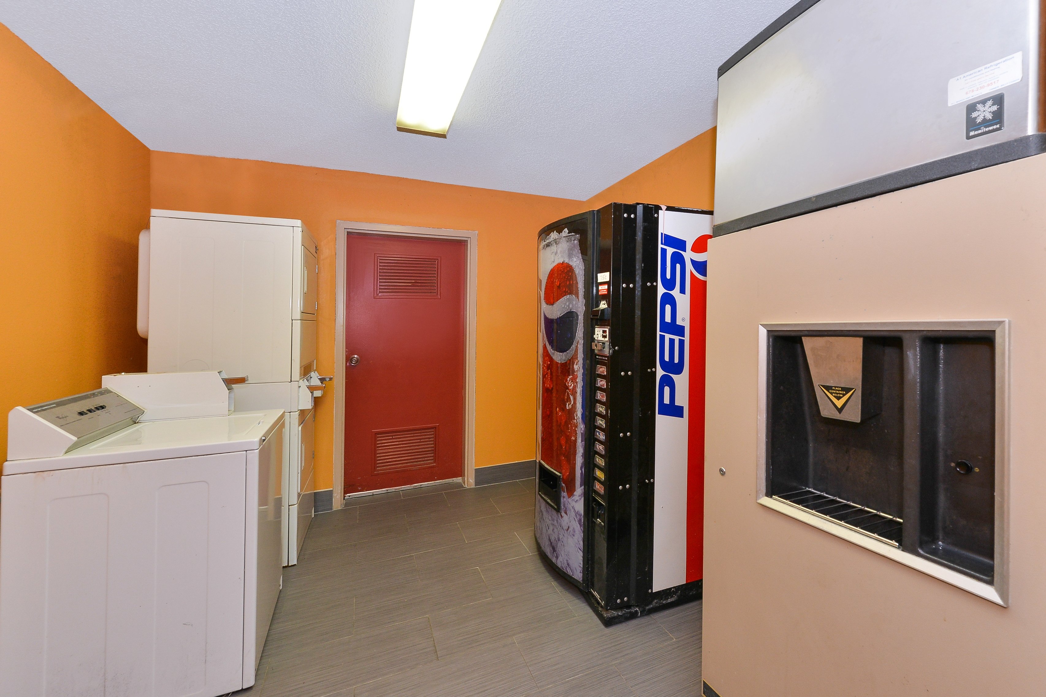 Red Roof Inn Cartersville-Emerson/LakePoint North 9/10