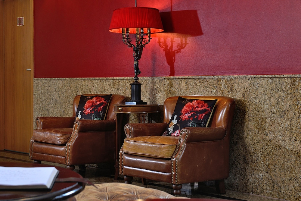 DOMSTERN HOTEL 32/64