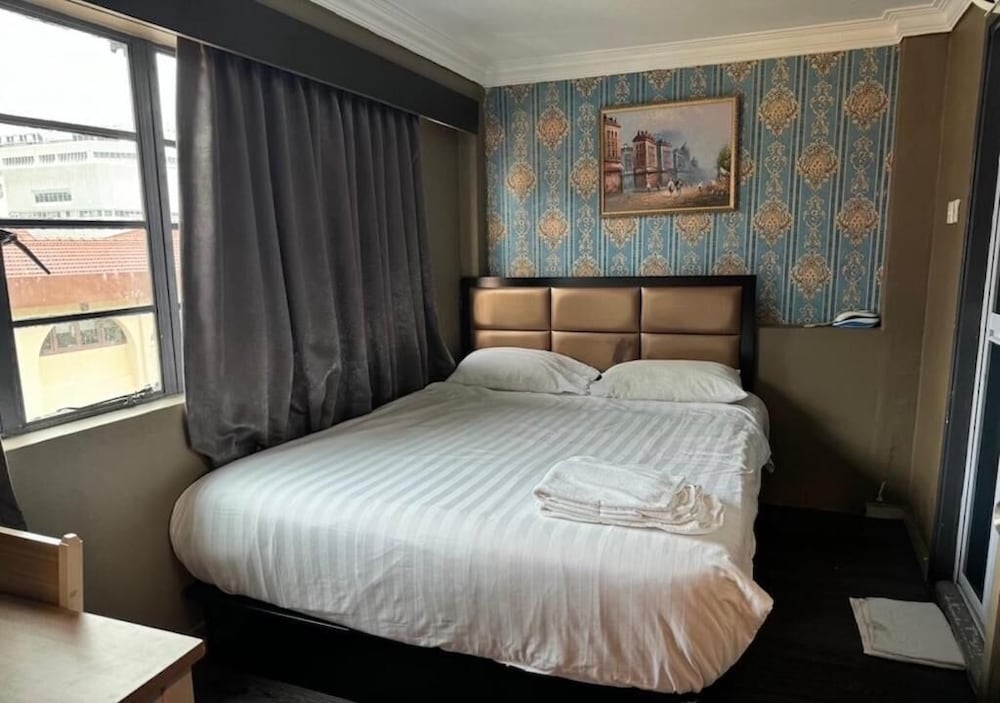 Aliwal Park Hotel 20/50