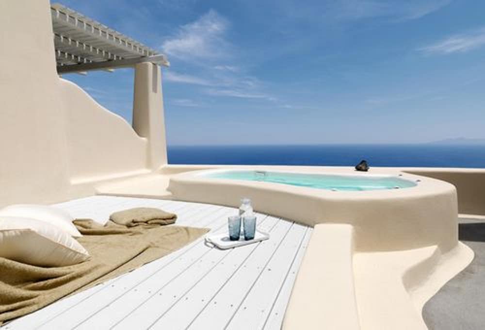 Dome Santorini Resort 26/46