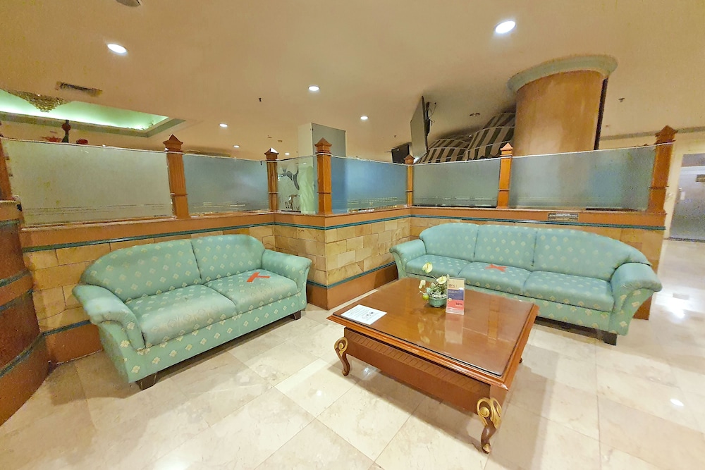 TUNJUNGAN HOTEL 46/73
