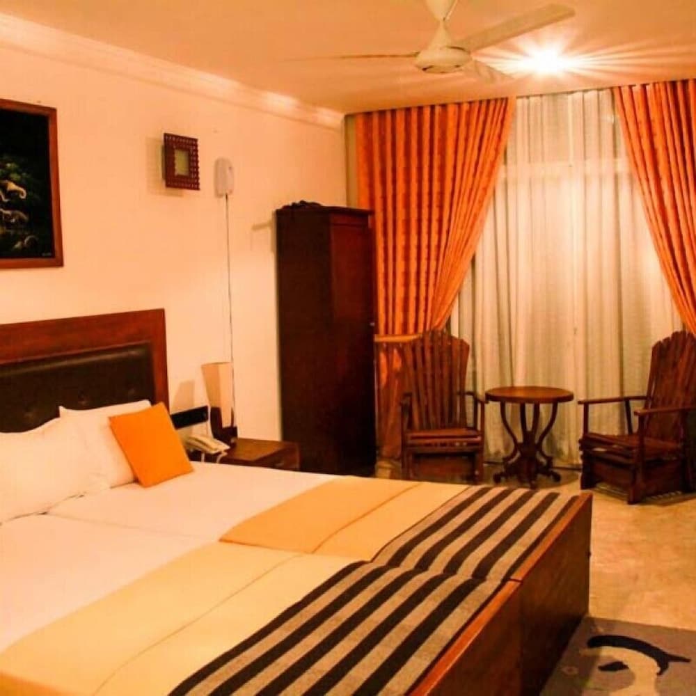 Ceylan Lodge 28/69