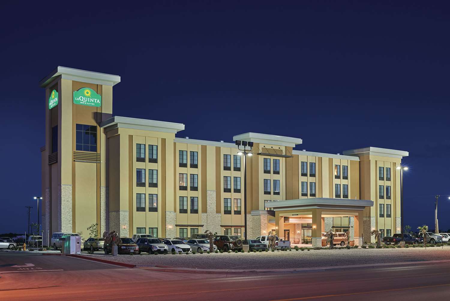 La Quinta Inn And Suites Carlsbad 2/59