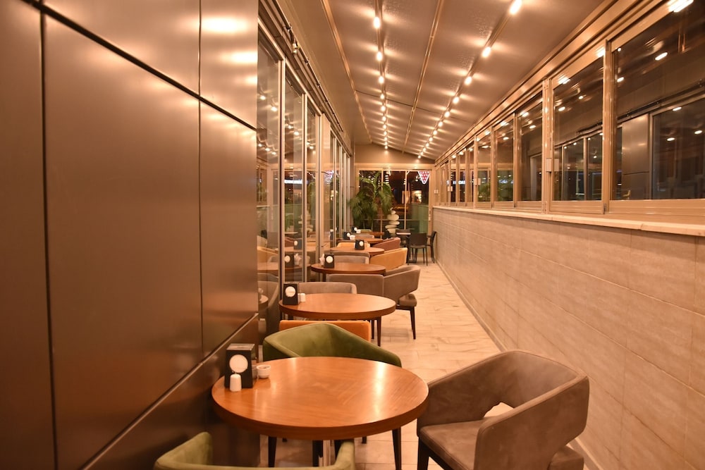 Grand Simay Hotel 31/50