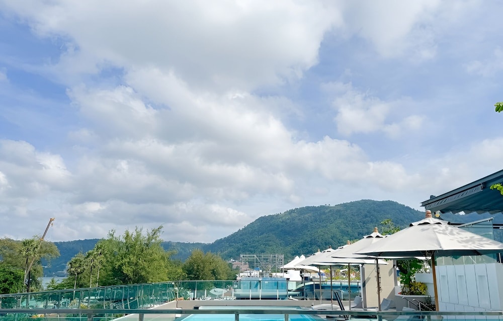 Clarian Hotel Beach Patong 46/49