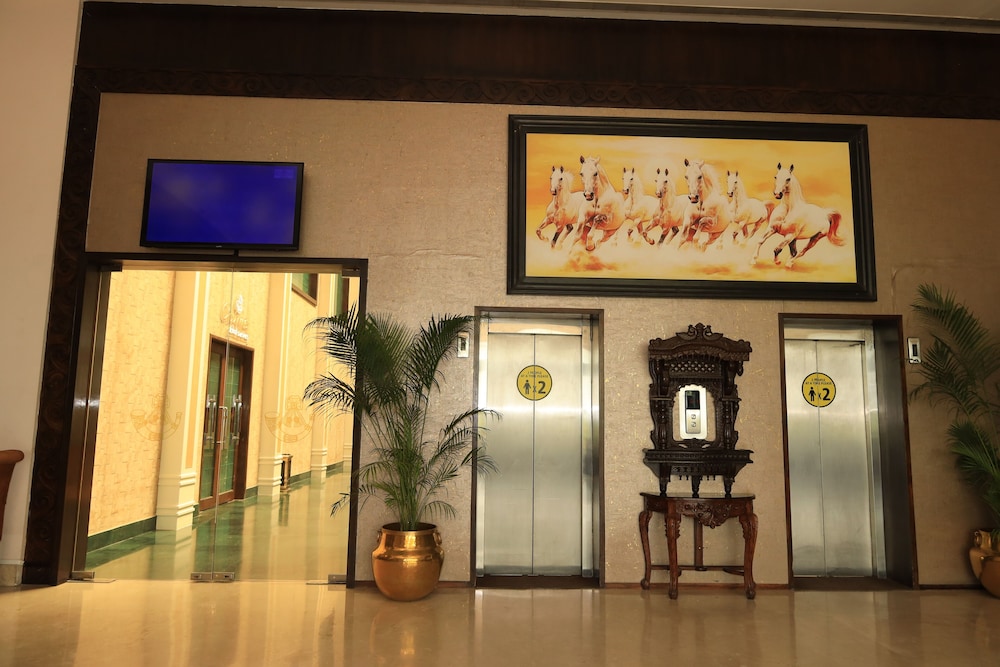 THE AANANDA IMPERIAL 6/50