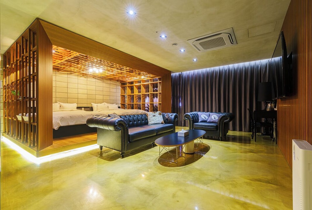 Hotel The Designers Incheon 77/92