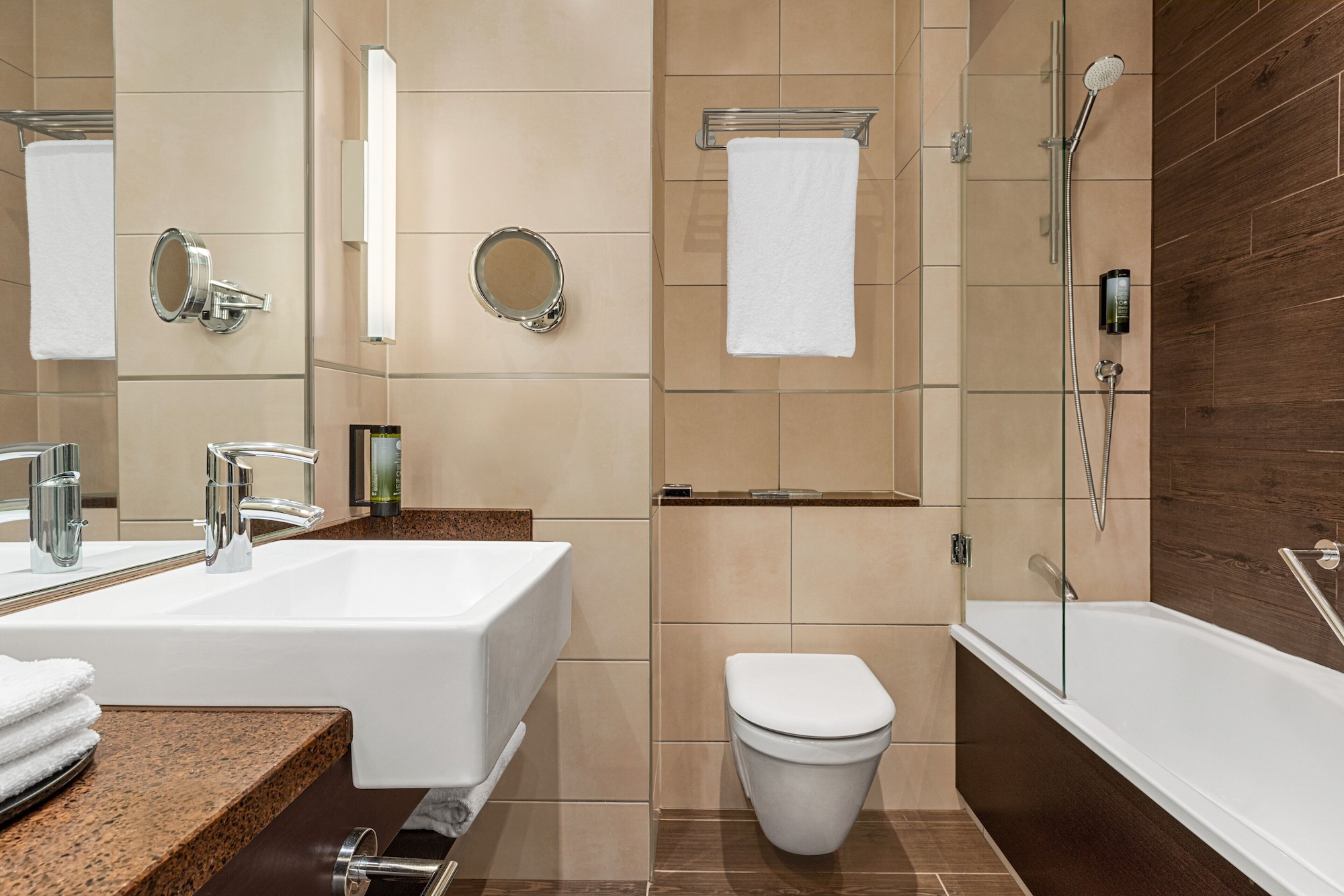 غرفة بريميوم بسرير كينج، Holiday Inn Birmingham Airport 5/6